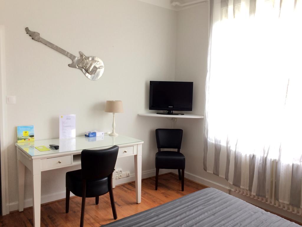 Logis Hotel L'Occitan 2 Etoiles Gaillac Buitenkant foto